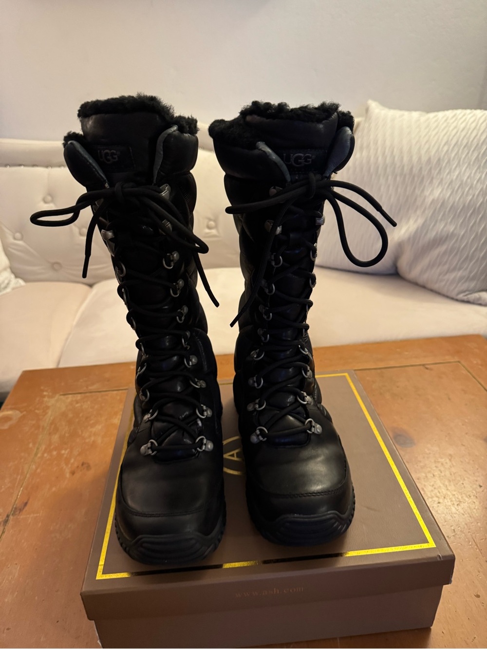 UGG Women's Black Kintla Quilted Lace-Up Waterproof Shearling-Trim Winter Boots
